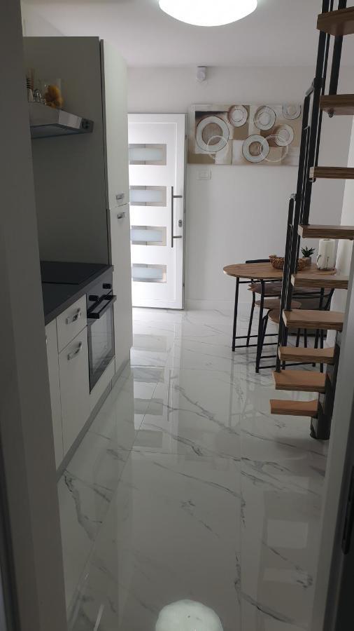 Izzy 2 Apartment เซนญ์ ภายนอก รูปภาพ